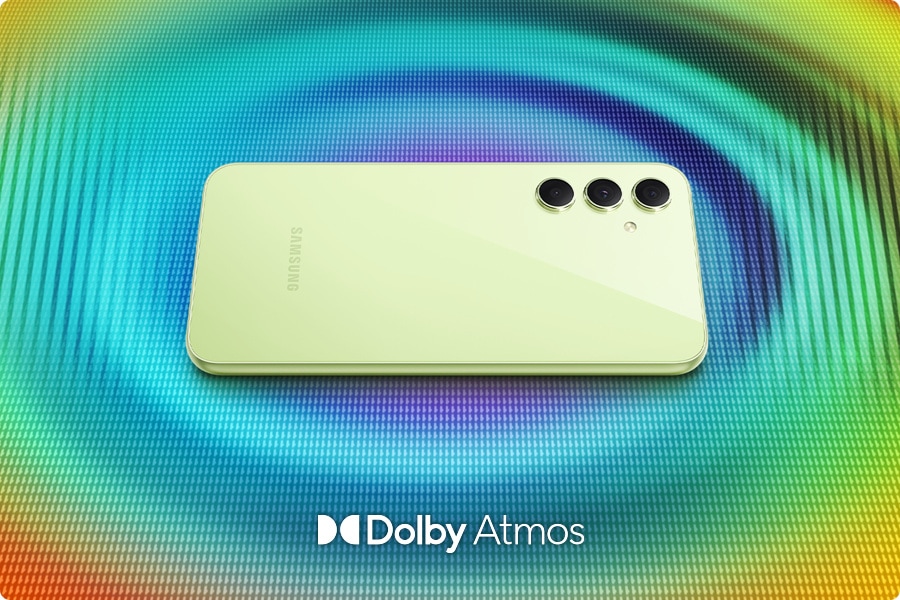 Een Galaxy A54 5G wordt op het oppervlak op zijn rug geplaatst met concentrische golven in dynamische kleuren die vanaf de telefoon worden uitgestoten. Onderaan wordt het Dolby Atmos -logo weergegeven