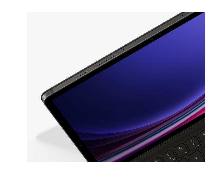 Gros plan de la Galaxy Tab S9 avec un Book Cover Keyboard fin pour mettre en valeur le design fin de l’étui.