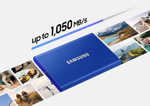 Ulike bilder vises rundt Samsung T7. Det står «up to 1,050 MB/s» på den.