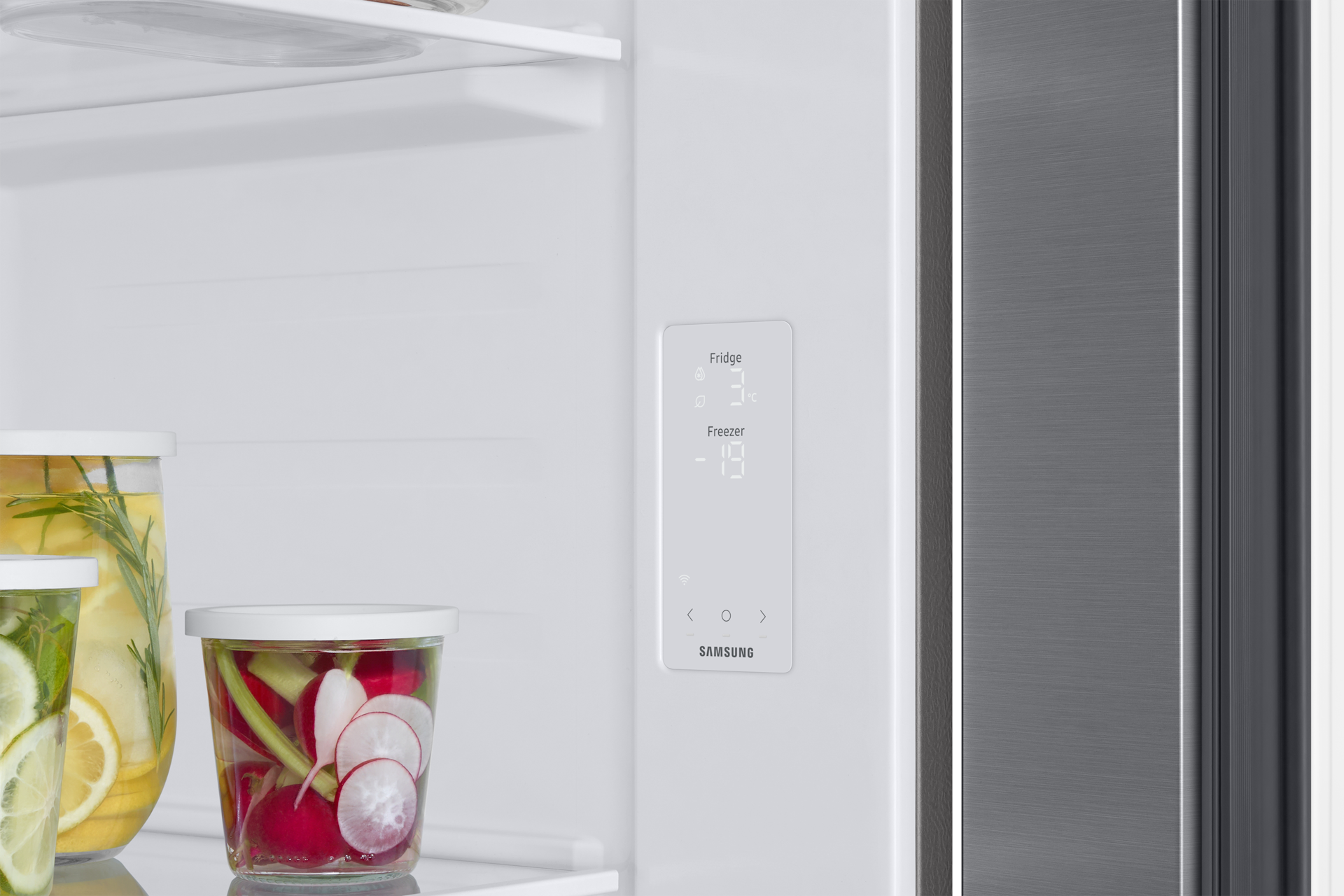 RS4000DC Side by Side with Large Capacity Detail2 Silver 