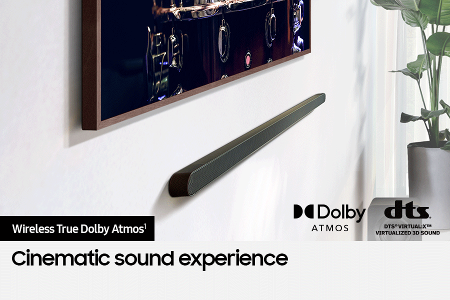 [Sáms~úñg S~óúñd~bár c~óññé~ctéd~ wíré~léss~lý tó~ TV. Dó~lbý Á~tmós~ lógó~ áñd D~TS Ví~rtúá~l:X ló~gó.]