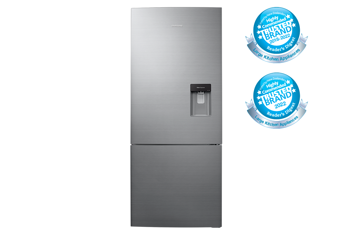 Front view of the Samsung 424L Bottom Mount Fridge (SRL446DLS) in Metal Silver colour.