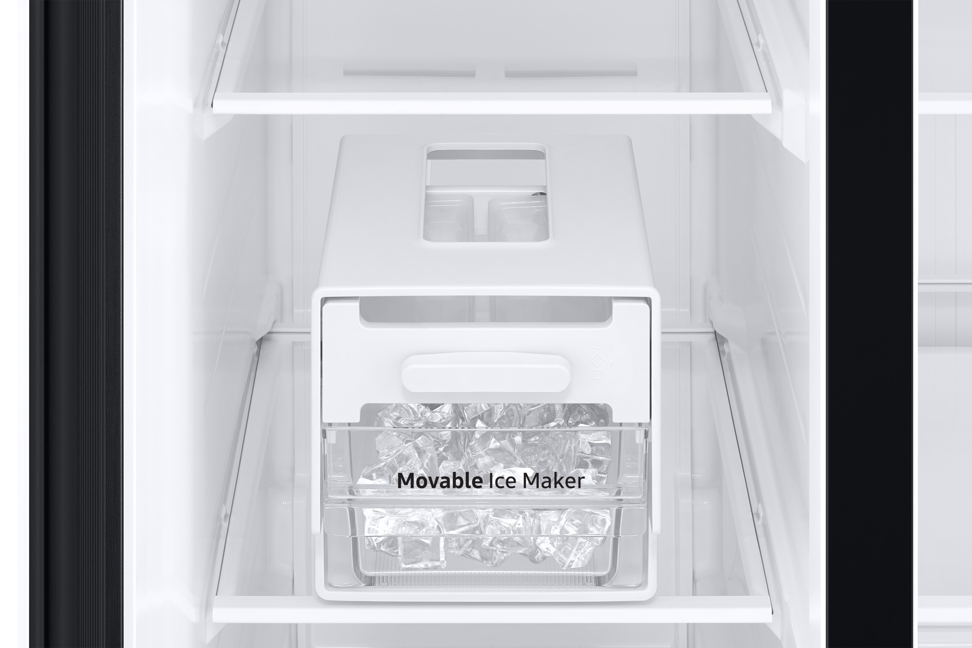 detail-twist-ice-maker Ebony Black