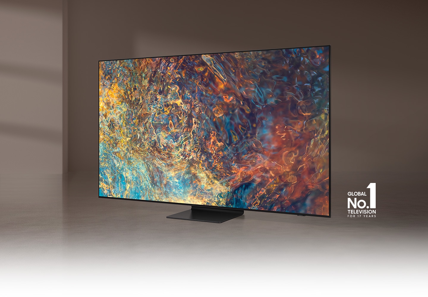 QN90A displays intricately blended color graphics which demonstrate long-lasting colors of Quantum Dot technology.