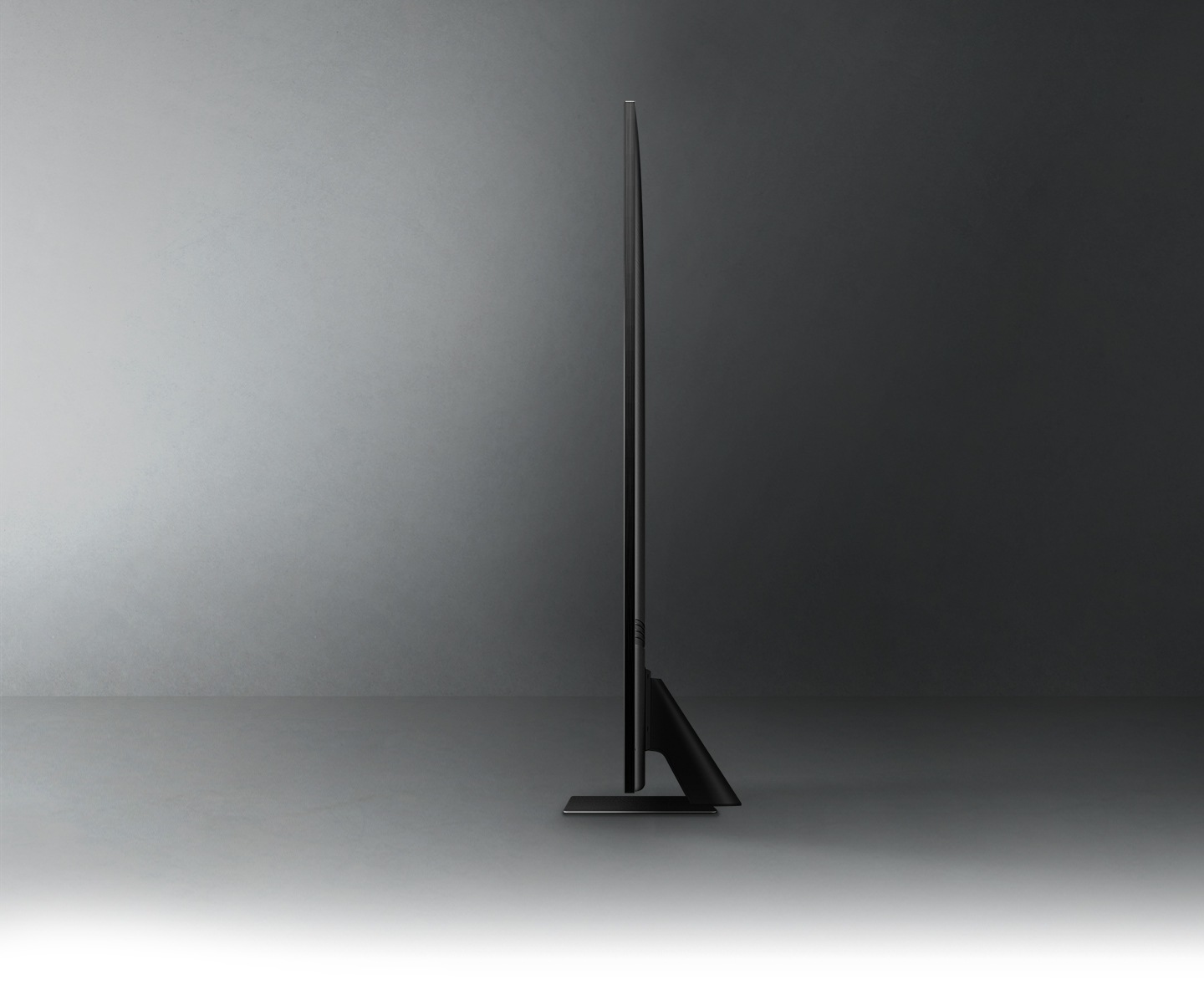 Profile view of QLED TV shows ultra slim design of QLED TV NeoSlim.