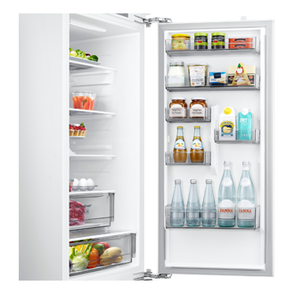 Lodówka do zabudowy AI z dolnym zamrażalnikiem biała BRB70F30BEF0EO, widok na półki na drzwiach lodówki