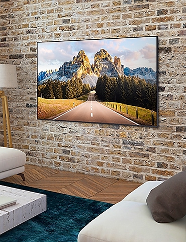 Telewizory Samsung Crystal UHD to perfekcyjna jakość obrazu wraz z doskonałą głębią kolorów. Poczuj się w środku rozgrywającej się akcji!