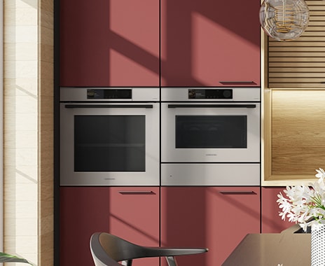 Shows the oven installed in a kitchen. Its BESPOKE "Clean Beige" color elegantly complements the kitchen's color scheme.