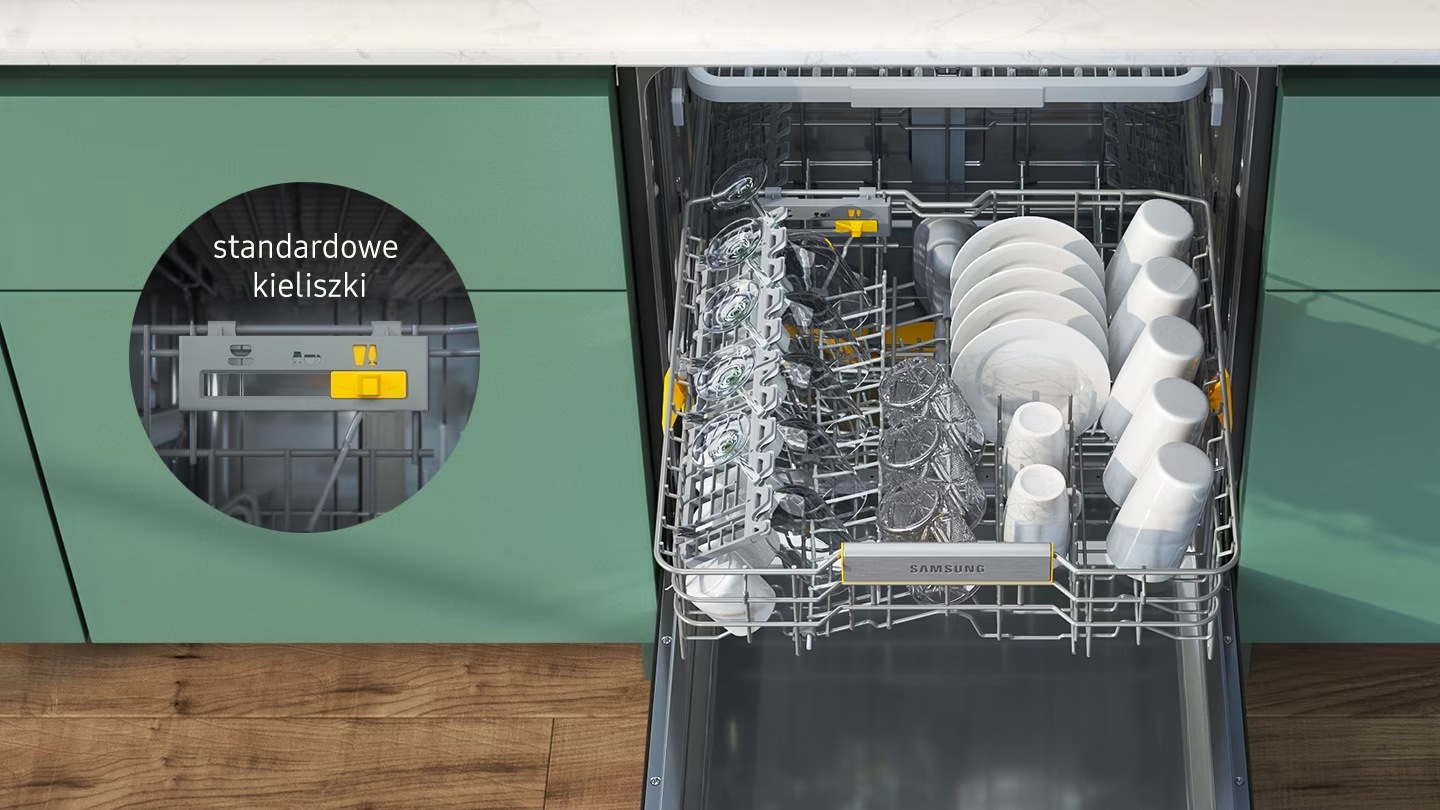 Samsung Bespoke DW60BB890UAPET beépíthető mosogatógép Flex Load rendszerrel - a kibővített polc nézete a standard poharakhoz beállított rendszerrel