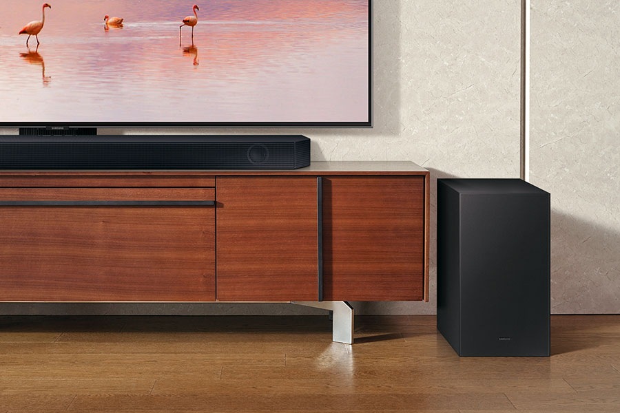 Widok w salonie na zestaw z Soundbarem Q-seria HW-Q60C