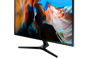Monitor Samsung UJ59 32" z technologią AMD FreeSync (LU32J590UQPXEN) - zbliżenie na nogę monitora