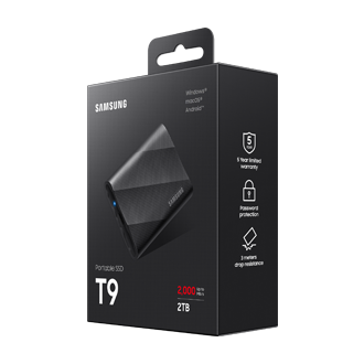 Rzut z prawej na opakowanie z dyskiem  zewnętrznym 2TB SSD T9 USB 3.2 Gen 2x2.