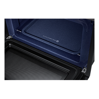 Wnetrze kuchenki mikrofalowej Samsung pokryte ceramiczną emaliowaną powłoką łatwą do utrzymania w czystości