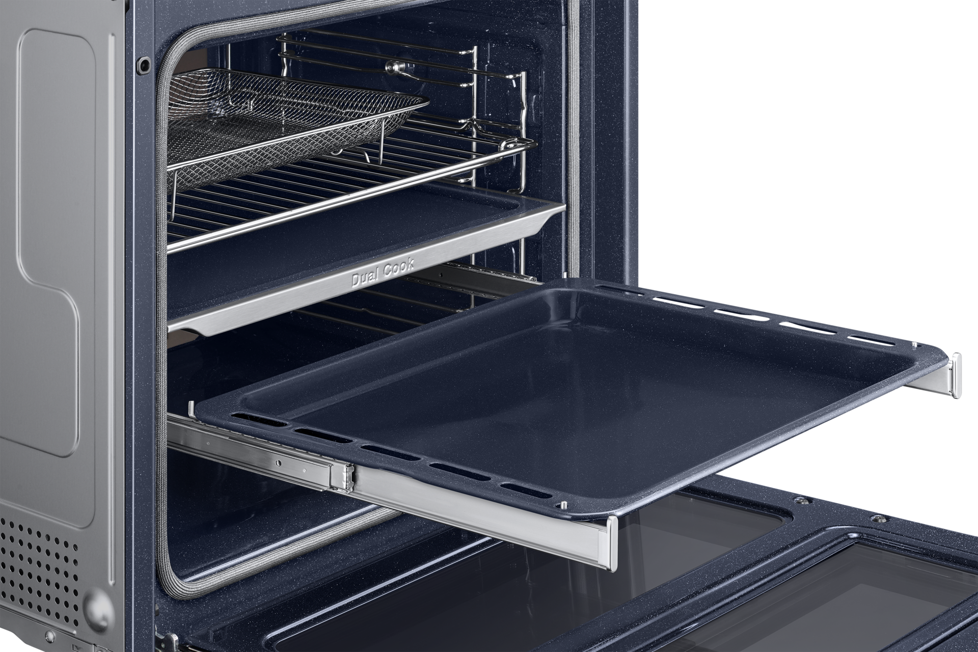 Piekarnik parowy NV7B5745PAK/U2 z Natural Stream bokiem z wysuniętymi blachami do pieczenia