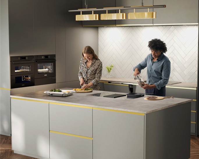 [ÑV7B6799J~ÁK/Ú2] 