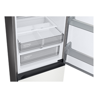 Zbliżenie na dolne szuflady lodówki Samsung Bespoke RB34C7B5CAP/EF z dolnym zamrażalnikiem
