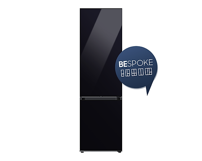 Innowacyjna lodówka z wymiennymi panelami drzwiowymi BESPOKE Samsung pokazana z przodu - wariant ze szklanym panelem w odcieniu głębokiej czerni - RB38A7B5D22