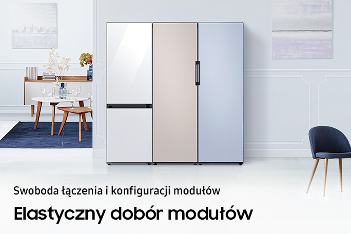 Lodówka z dolnym zamrażalnikiem Bespoke RB38A7B6D22/EF stojąca obok lodówki jednodrzwiowej i zamrażalnika Bespoke