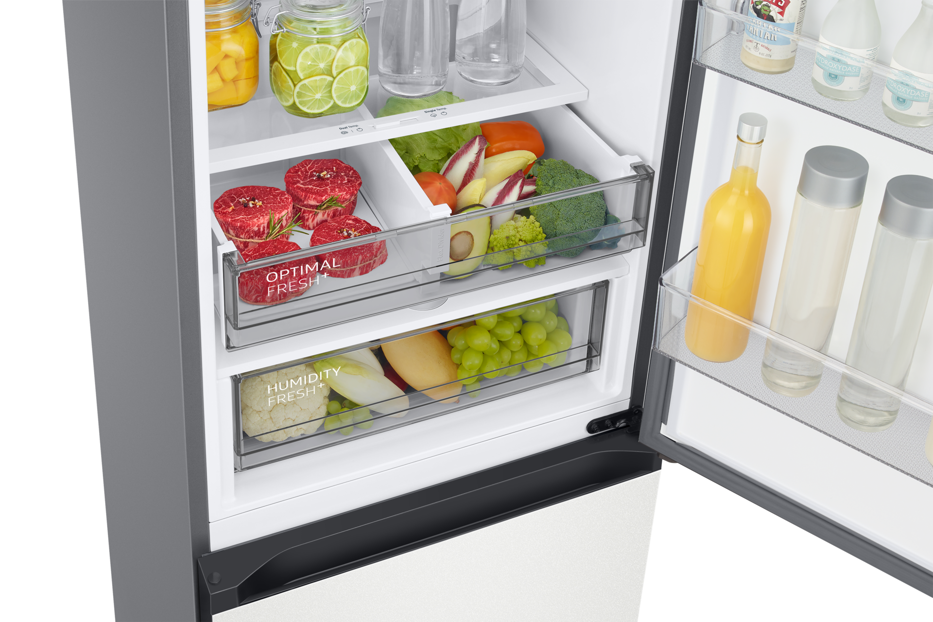 Zbliżenie na szuflady Optimal Fresh i Humidity Fresh w lodówce Samsung, wypełnione produktami spożywczymi