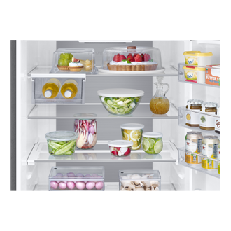 Lodówka z dolnym zamrażalnikiem AI Combi Max RB53DG706CB1EO - widok ze zbliżeniem na wnętrze lodówki
