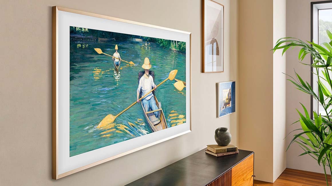 A man and a woman are talki