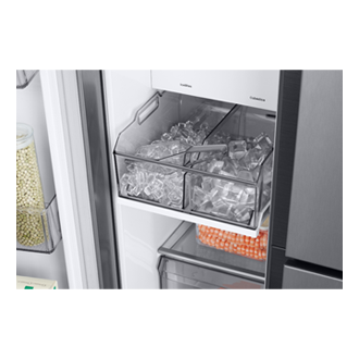 detail-dual-icemaker-with-ice Silver