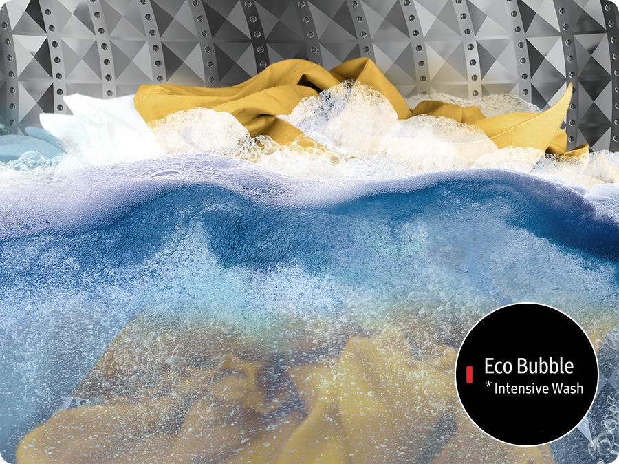 Using the *Intensive Wash of the Eco Bubble course, clothes are being washed clean with detergent mixed water.