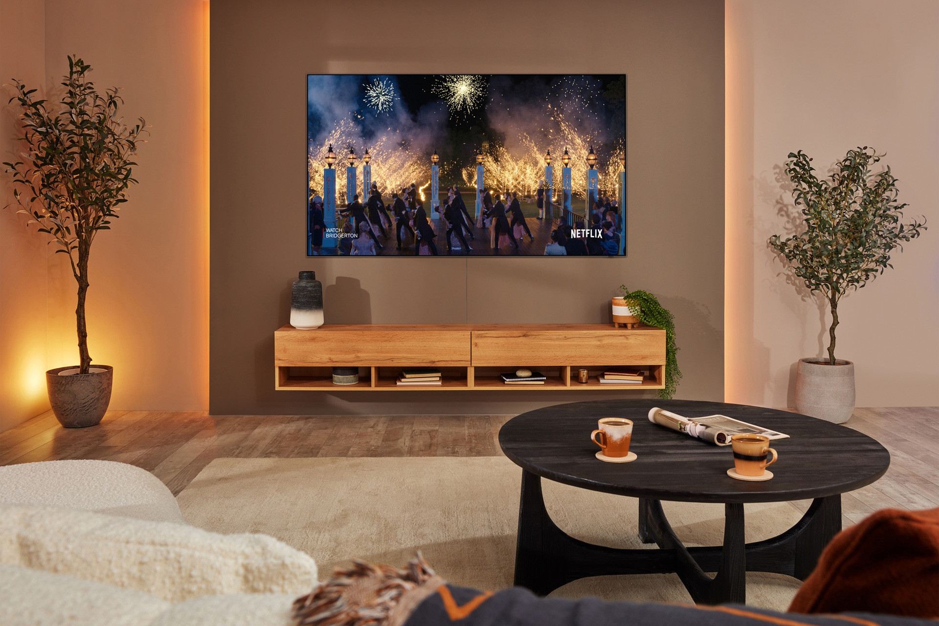 Neo QLED QN700B TV Lifestyle Feature Image 2