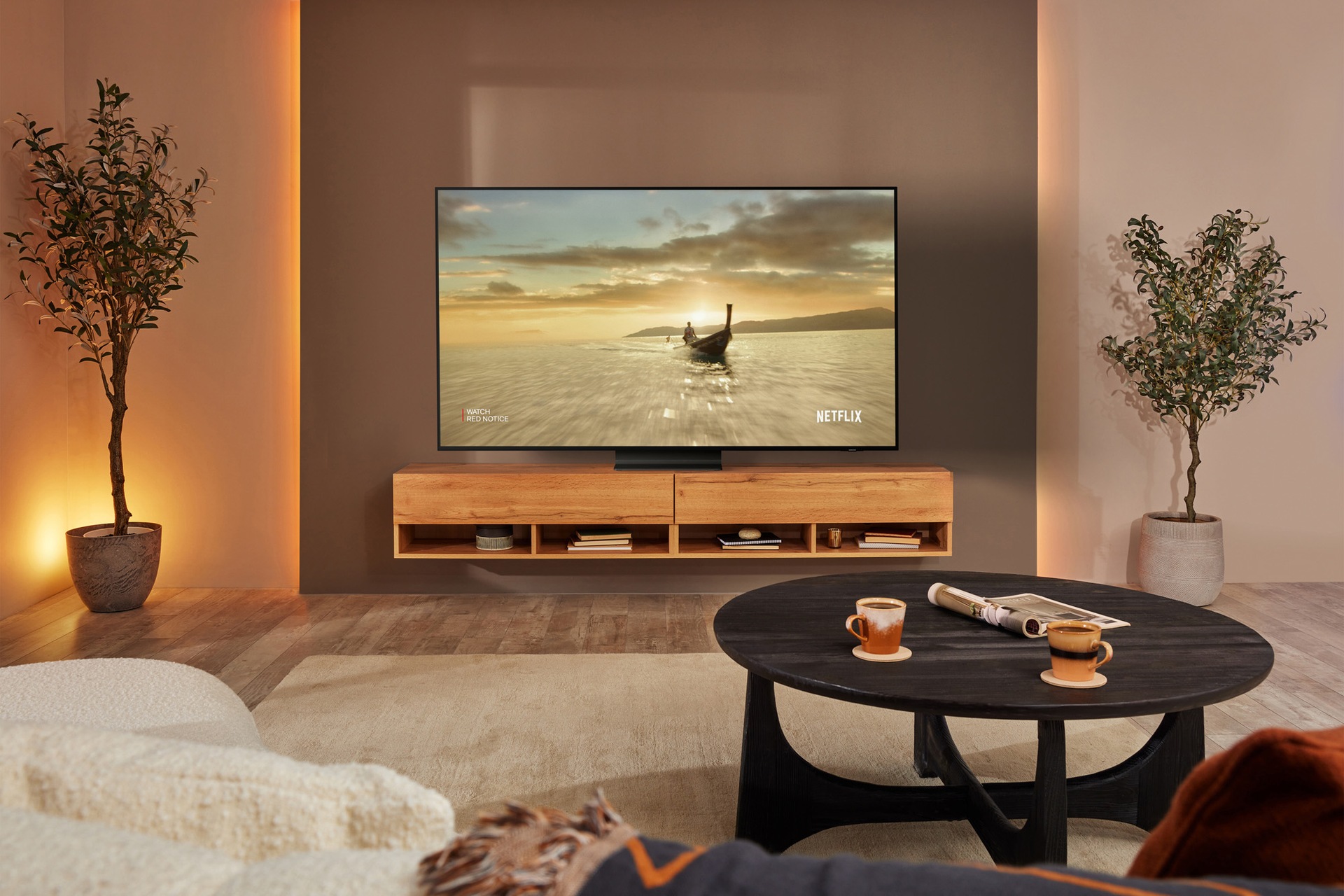 Neo QLED QN90B TV Lifestyle Feature Image 3 (jpeg)