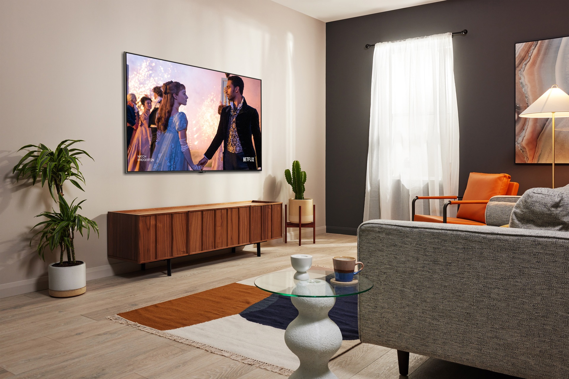 Q80B QLED TV Lifestyle Feature Image 2 Low Res jpeg