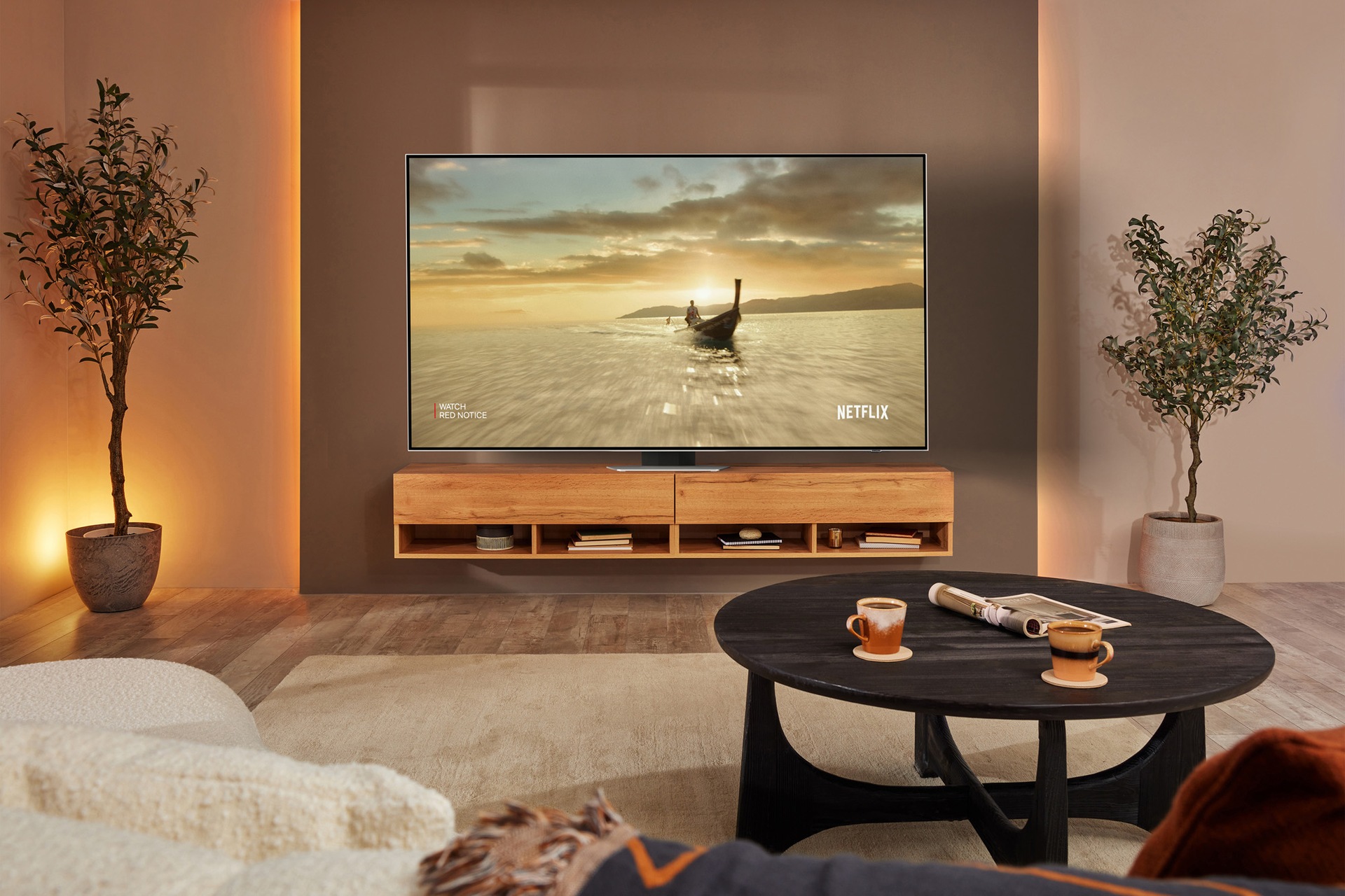 Neo QLED QN85B TV Lifestyle Feature Image 3 (jpeg)