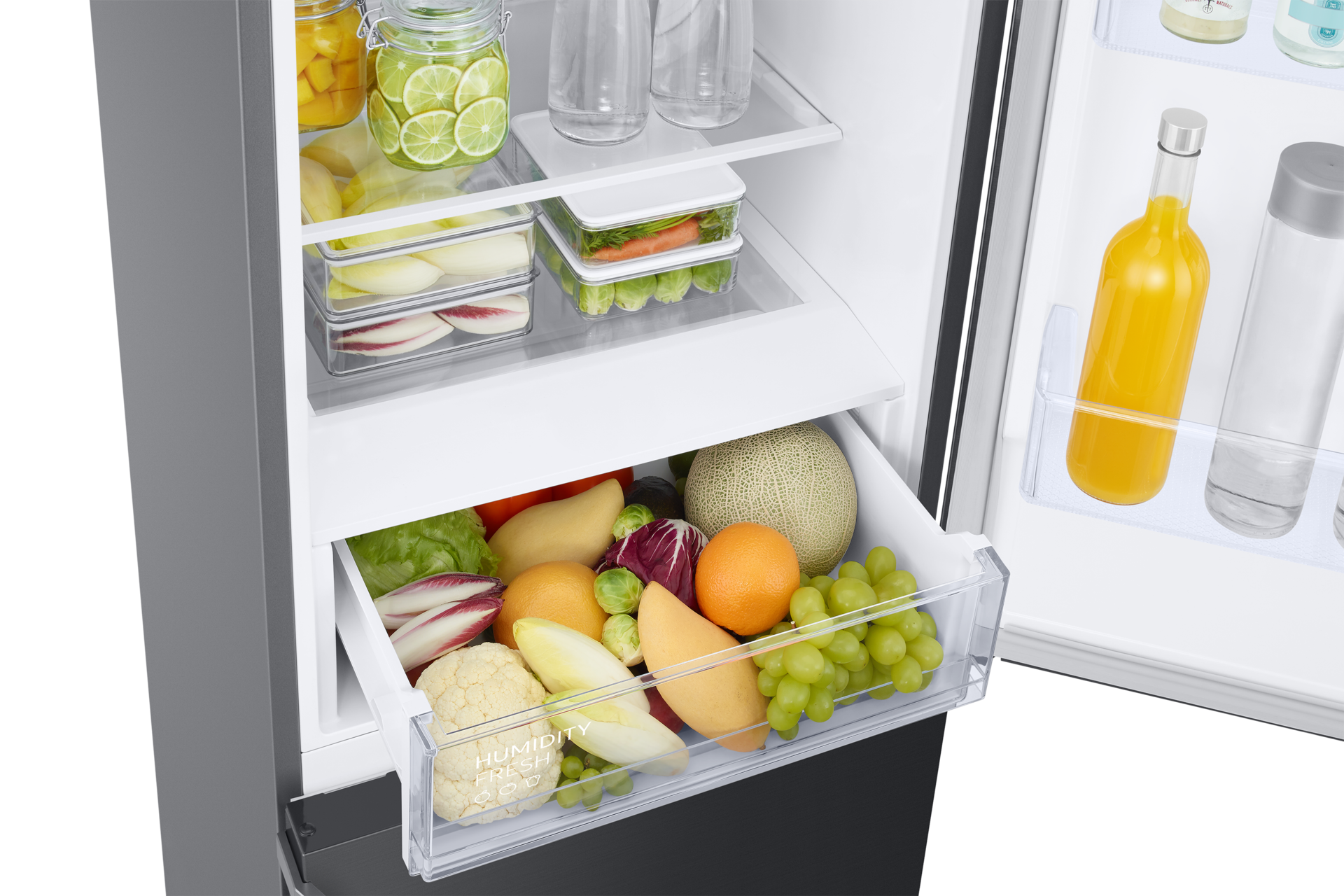 detail-moist-fresh-zone Black