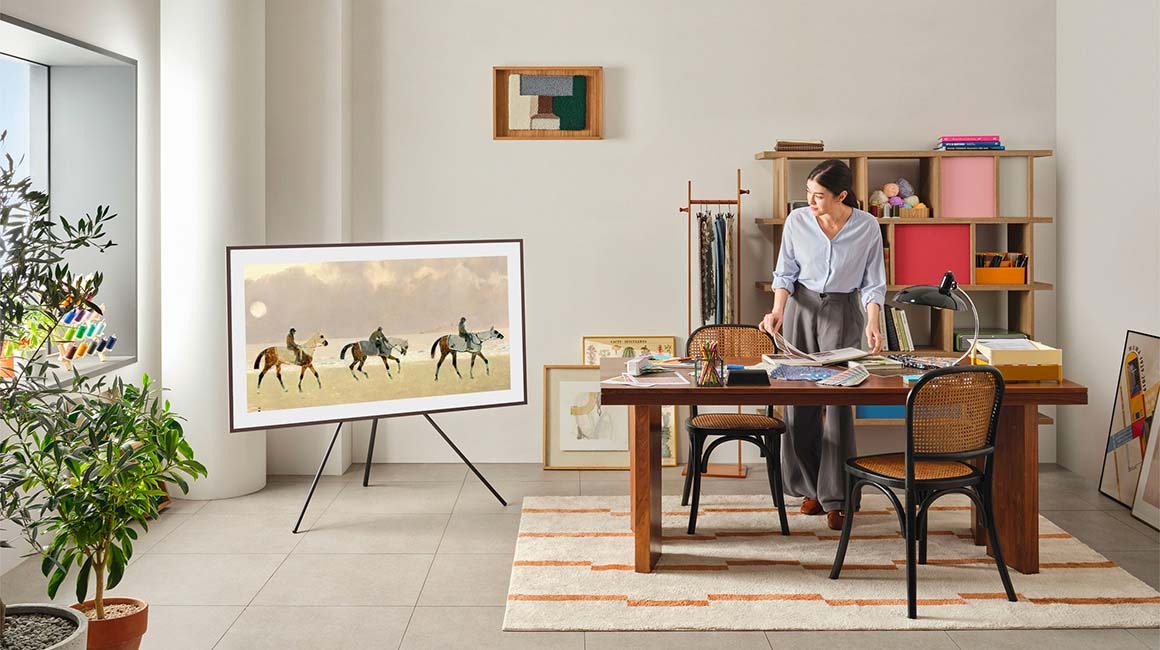 Take your TV off the wall and set it on top an elegant easel stand. Not only does this give you the freedom to place your TV anywhere in your home, it elevates it into a piece of art in its own right.