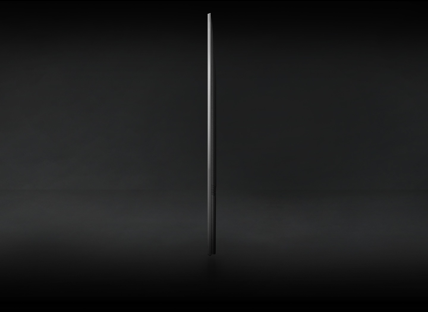 Stranski profil televizorja Crystal UHD je prikazan, da pokaže njegov AirSlim dizajn.
