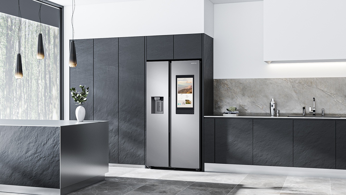 The RS8000NC is neatly installed with the cabinets in the kitchen.