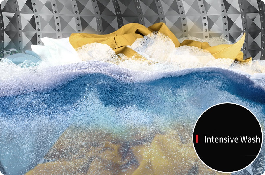 Using Eco Bubble's intensive washing course, clothes are washed clean with water and detergent.