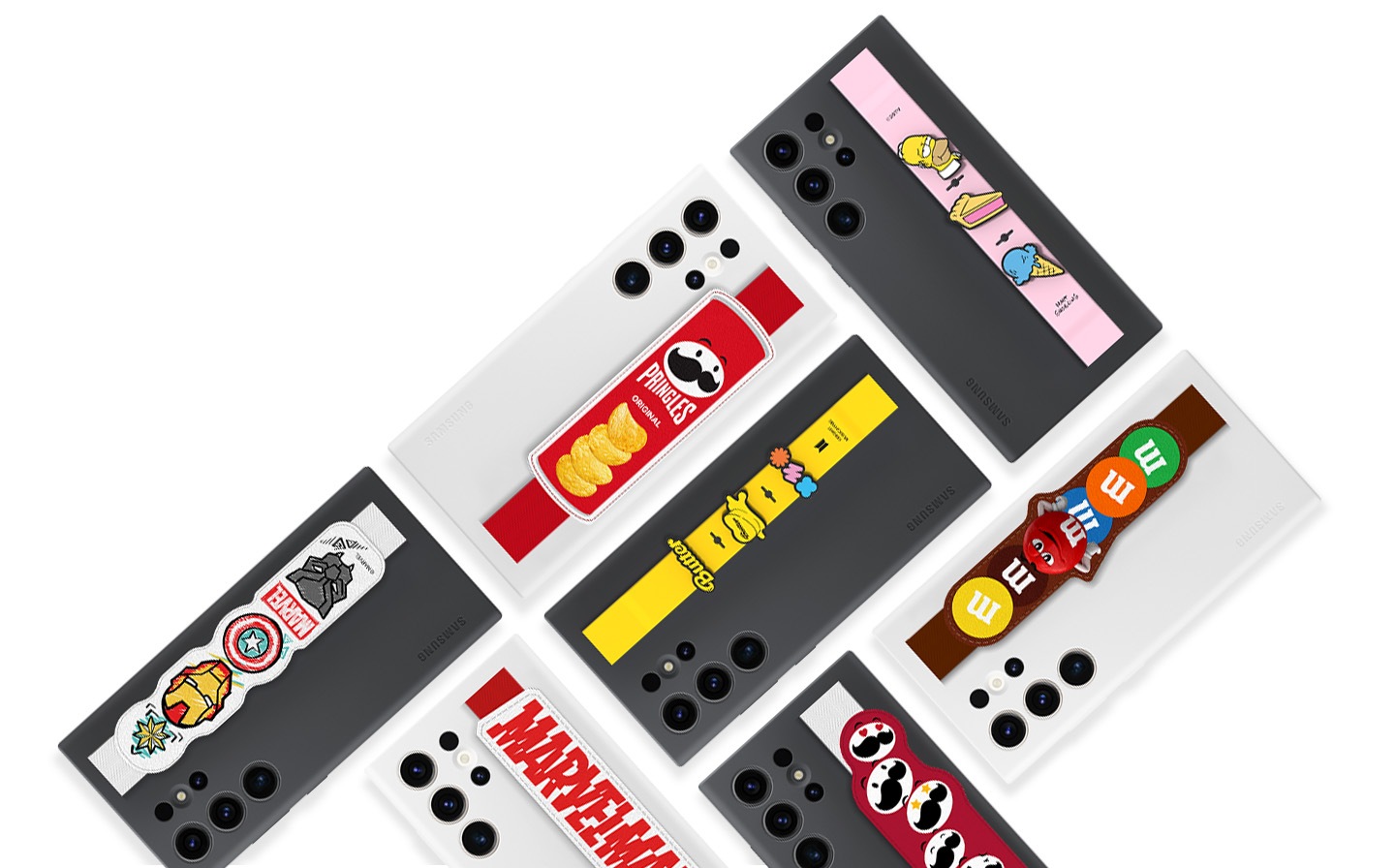 Kayışlı Silikon kılıf takılı birkaç Galaxy S23 Ultra cihazının arkadan görünümü, özelleştirilmiş farklı renkli marka iş birliği kayışlarıyla birbiriyle hizalı şekilde çapraz olarak gösteriliyor. Hareket halinde, kayışların her biri farklı tasarımlarla değiştiriliyor.