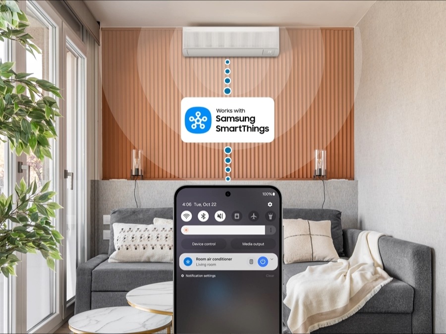 Akıllı telefon iç mekan ünitesine yaklaştığında SmartThings üniteyi tanıyor ve telefonda açılır bir pencere beliriyor. Akıllı telefon, iç mekan ünitesini çalıştırmak için kullanılıyor.