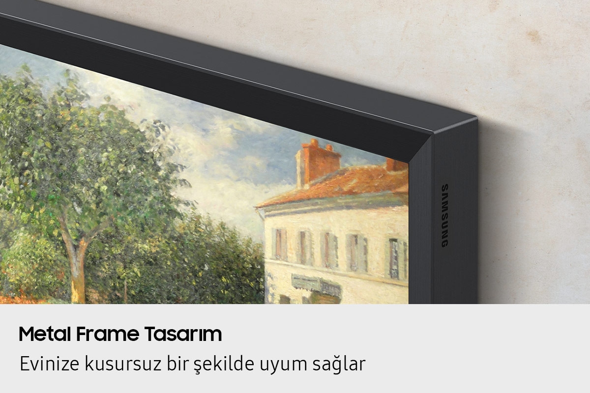 Resim çerçevesi gibi görünmesini sağlayan metal çerçeve tasarımına sahip bir televizyonun köşesinin yakın çekimi. Sanat eserlerini sergileyen bir resim çerçevesine benziyor.