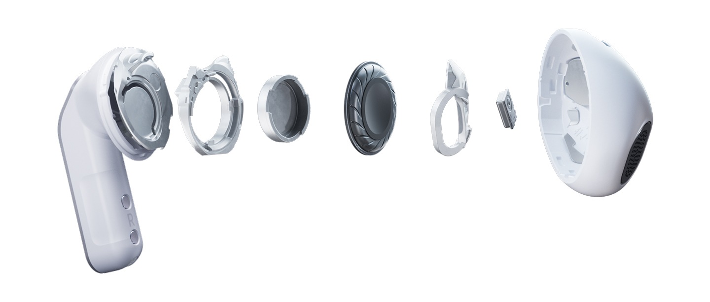 Tek bir Galaxy Buds4 kulaklığının, bas hoparlörü de dahil olmak üzere ayrı ayrı parçalarını gösteren açılmış görünüşü.
