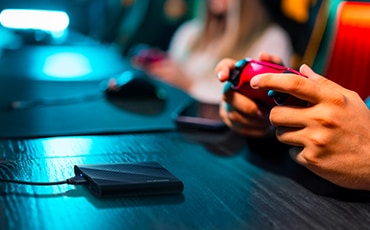 一台筆記型電腦連接到 T9。