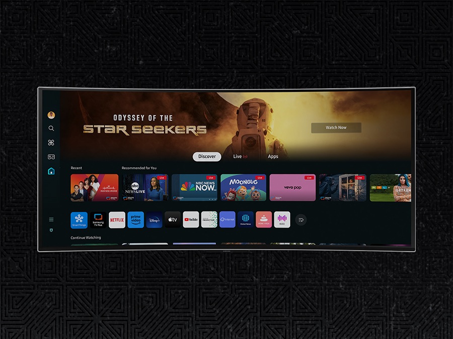 畫面中顯示 Media Home UI，接者它會轉換為影片。在使用 Samsung 傳統顯示器的情況下，整個聲音會根據噪音聲量而變化。但使用 Active Voice Amplifier Pro 時，只有對話可以大於環境聲和 BGM 以外的噪音聲量。