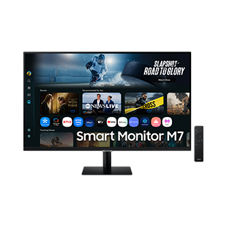32吋 Samsung Smart Monitor M7 正面，螢幕顯示排列各種內容和應用程式的 Smart TV 智慧電視功能畫面，旁邊有一部遙控器。