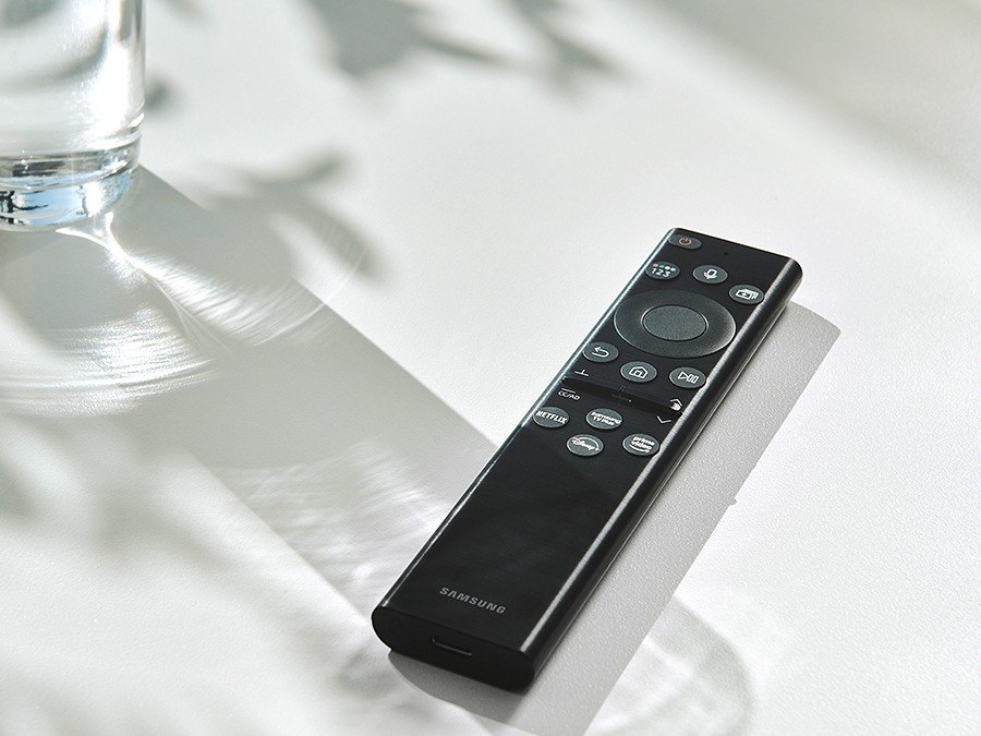 SolarCell Remote знаходиться на екрані.