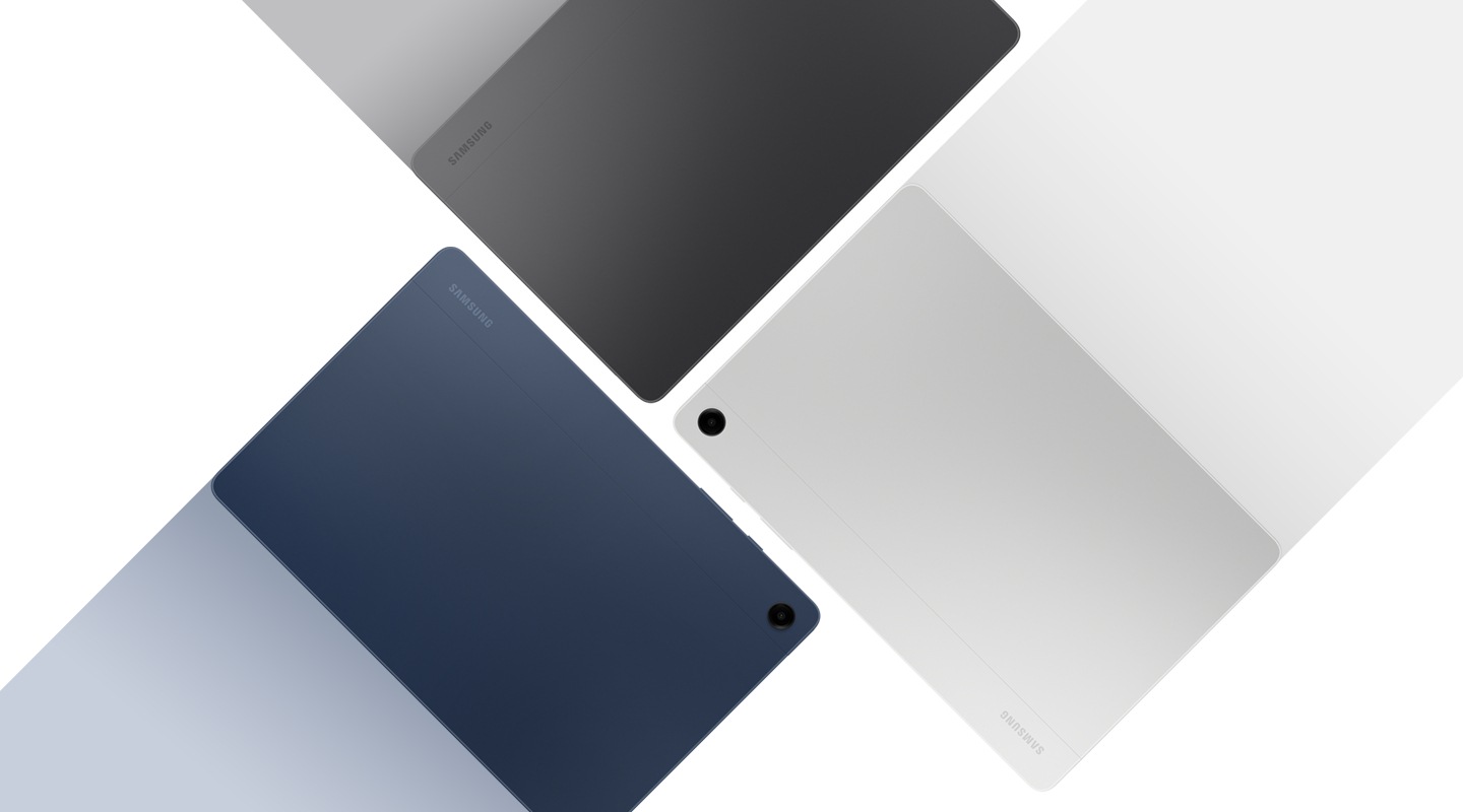 Galaxy Tab A9+ у графітовому, срібному та темно-синьому кольорах розміщені впритул один до одного, всі три пристрої повернуті задньою панеллю вперед.