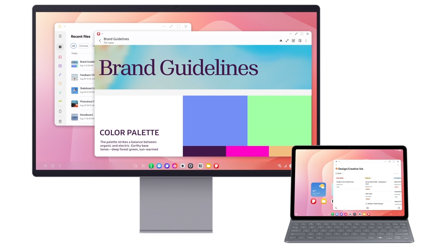 Показано Galaxy Tab S11 у чохлі-клавіатурі Book Cover Keyboard Slim з відкритим застосунком Notion. Відкрито папку з нещодавніми файлами. Камера віддаляється, щоб показати другий екран підключений зліва. Папку перетягують з планшета на другий екран, а документ із папки відкривають у застосунку Samsung Notes.