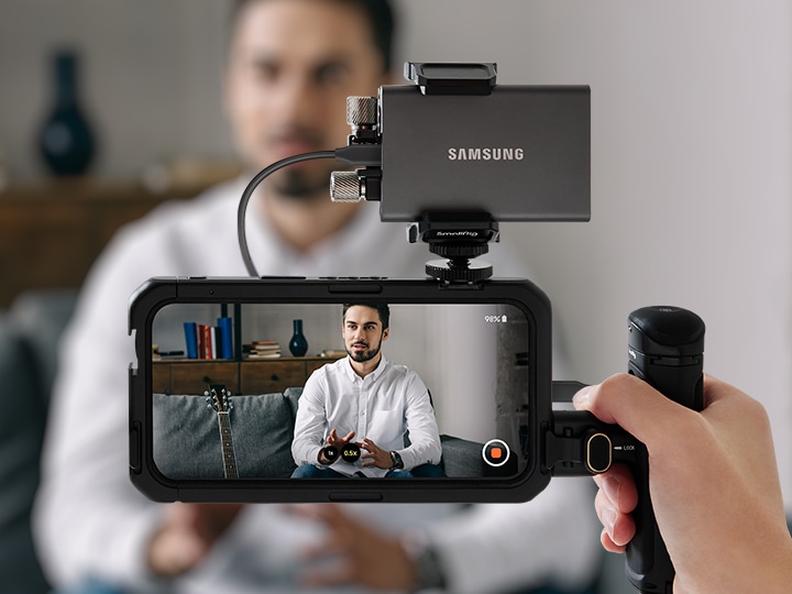 Portable Samsung Red 500GB SSD T7 | Samsung UK