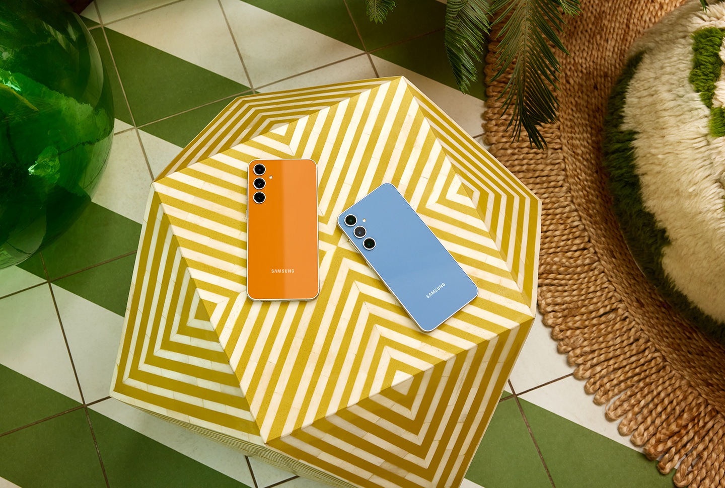 Online exclusive colours just for you