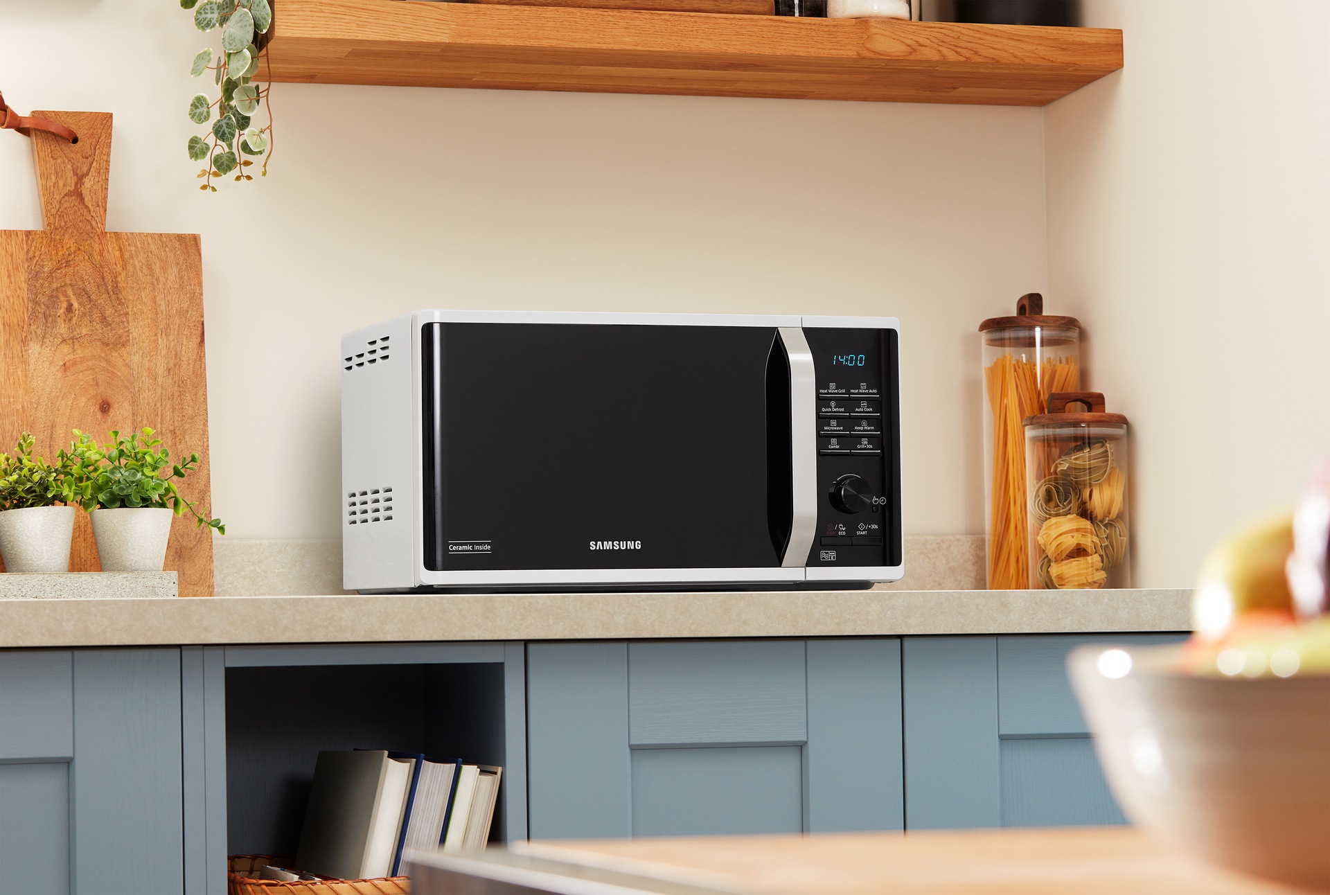 Microwave Ovens | Smart Microwaves | Samsung UK