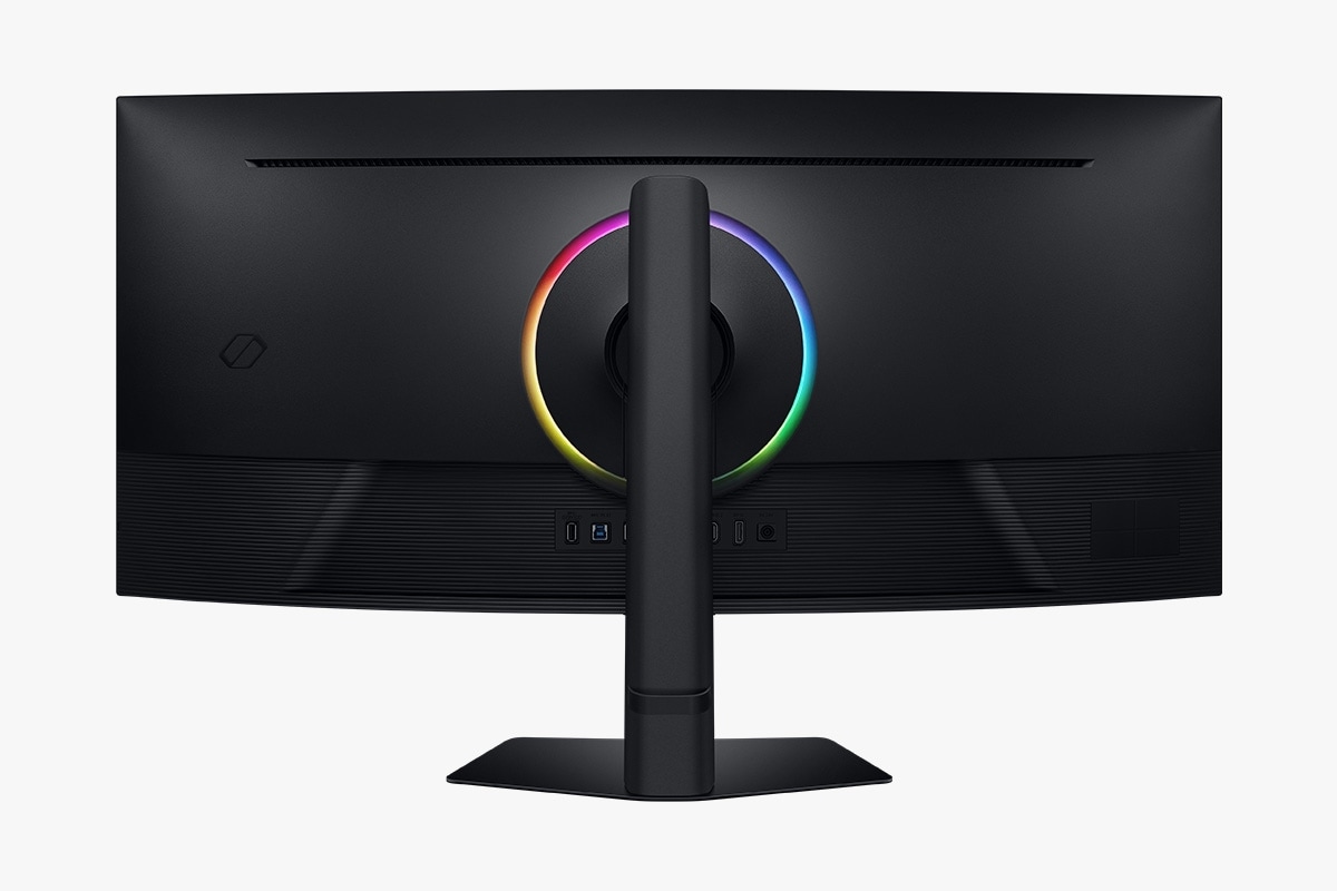 40 inch 4K 180Hz Odyssey G7 G75F Gaming Monitor | Samsung US